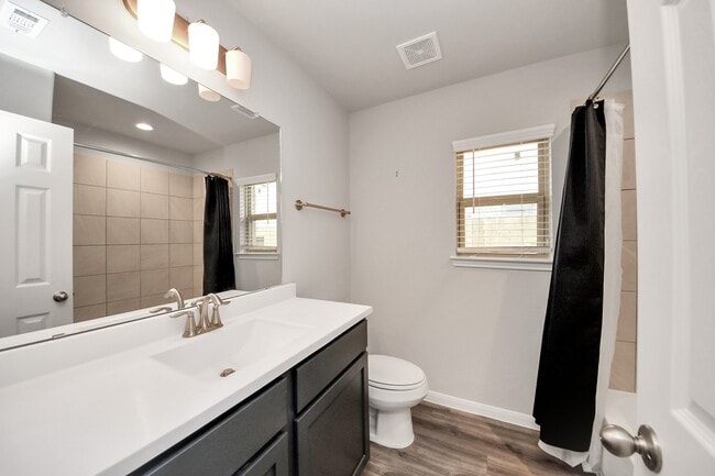 Building Photo - 13318 Villa Sola Dr