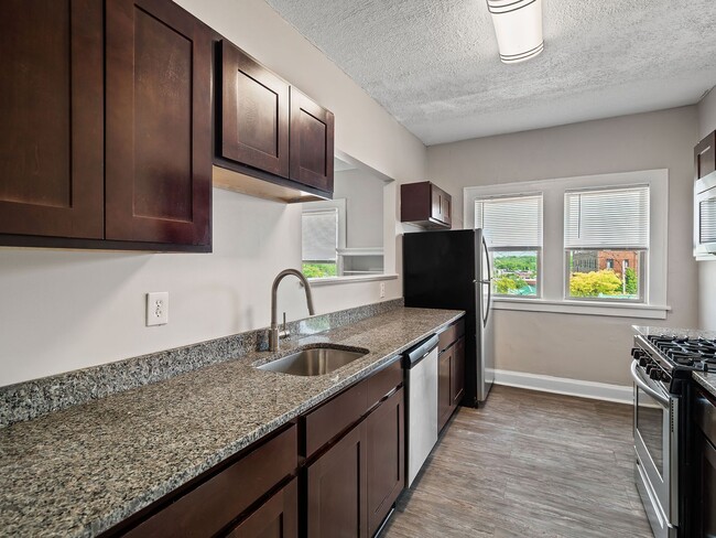 Maycourt Apartments