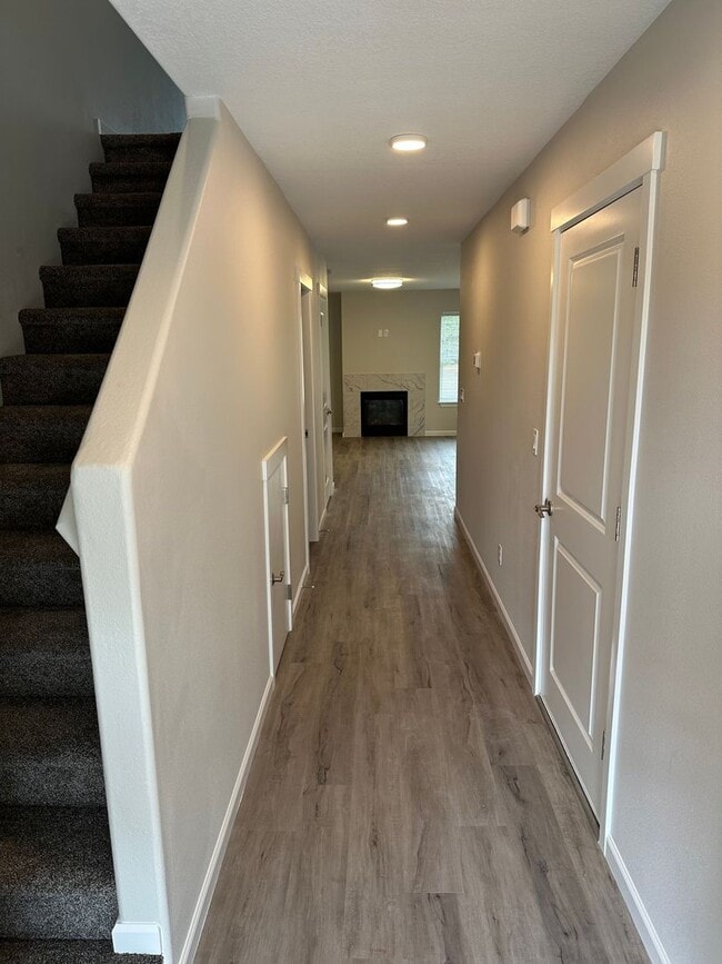 Photo - New 3 Bed / 3 Bath Duplex! $500 Amazon Gift Card! First 1.5 Month's Rent Is Free!