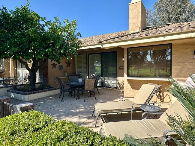 110 Giralda Cir