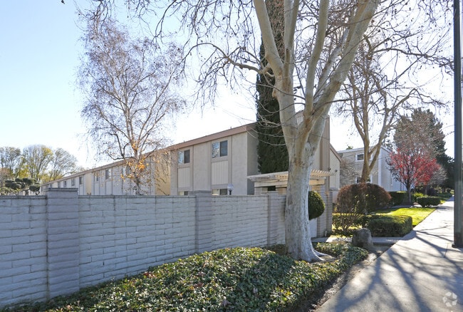 Sycamore Glen Apartments