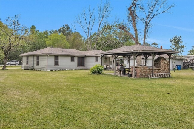 Photo - 1725 Strawn Rd House