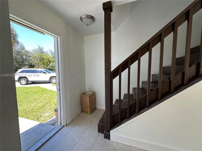 Photo - 5535 Tenth Ave