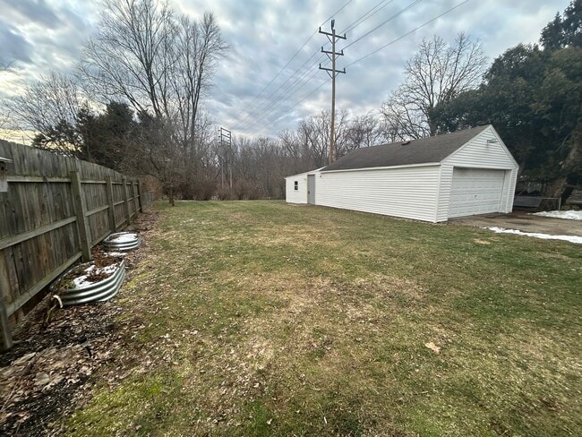 Photo - 938 Allen Rd