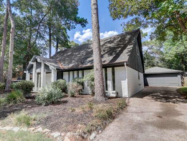 Photo - 1951 Round Spring Dr