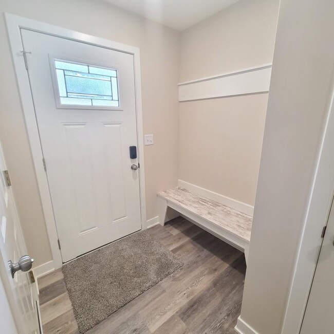 Photo - 1357 Lofton Way