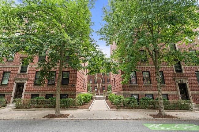 Building Photo - 40 Linnaean St Unit #11