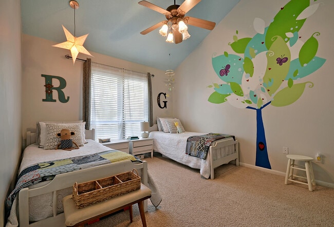 Photo - 37 Brighton Cir