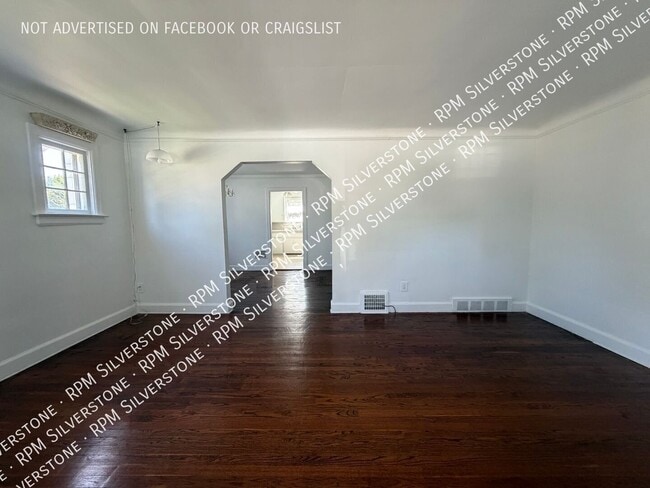 15638 Evergreen-