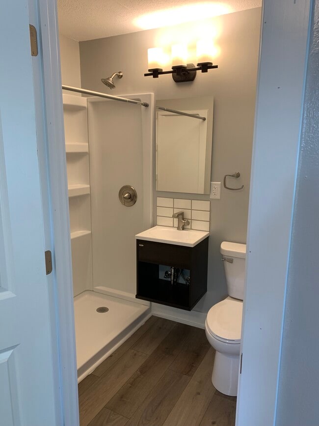 Photo - 1327 N 10th St