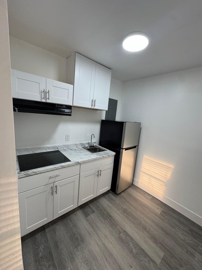 Photo - 1515 Camphor Dr