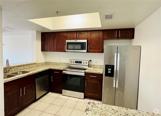 Building Photo - 771 SW 148th Ave Unit 1313 Rental