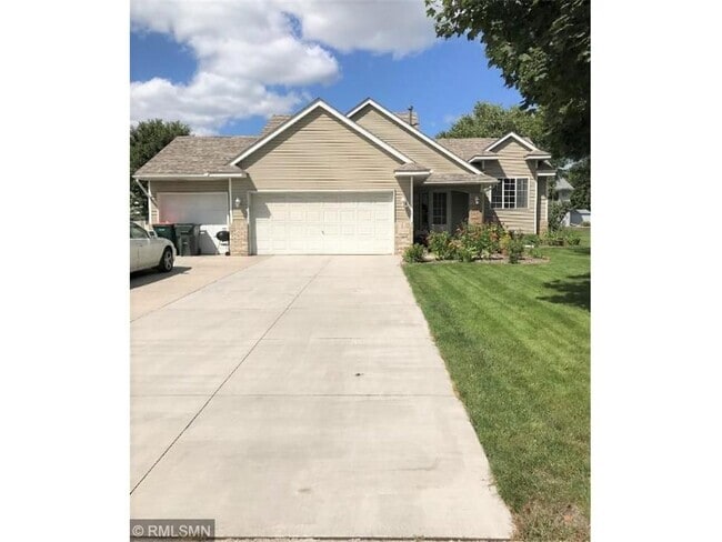 Building Photo - 2815 88th Ln NE Rental