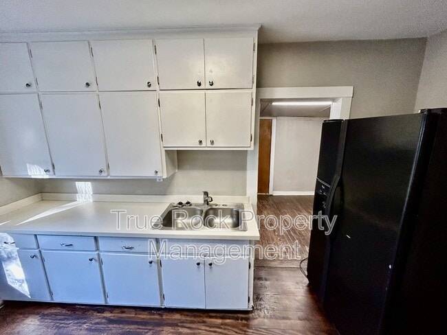 Photo - 303 N Maple St