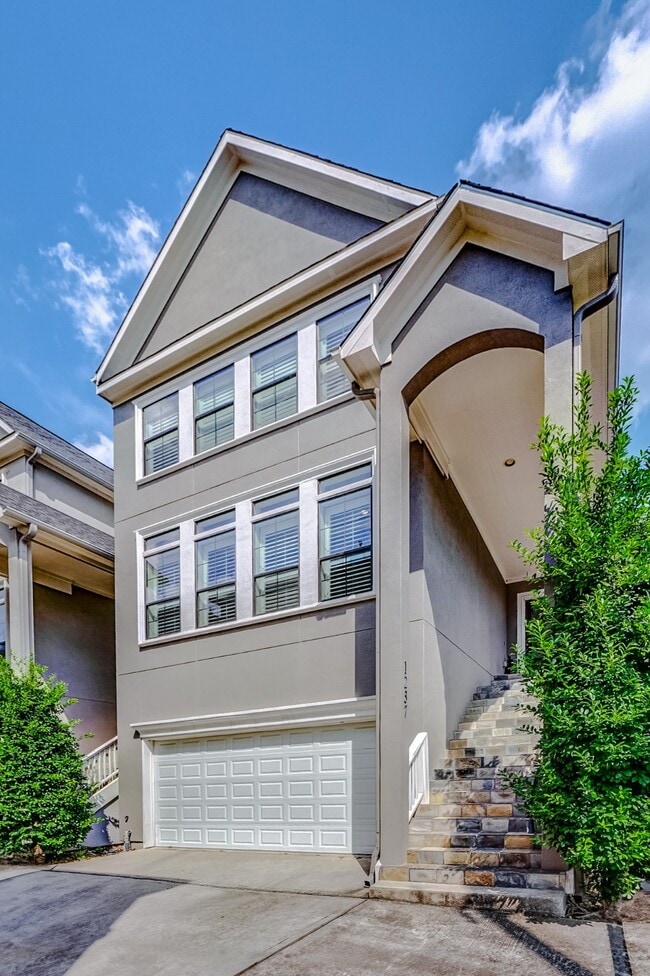 Photo - 1237 W 24th St