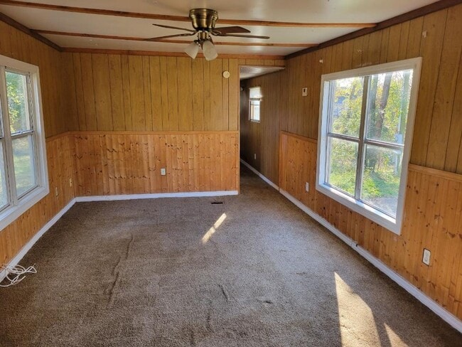 Photo - 2 BEDROOM 1 BATHROOM MOBILE HOME FOR RENT