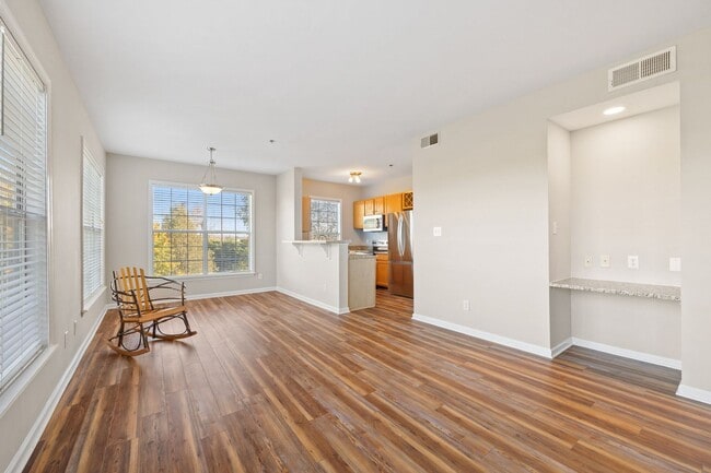 Photo - 270 Riverbend Dr