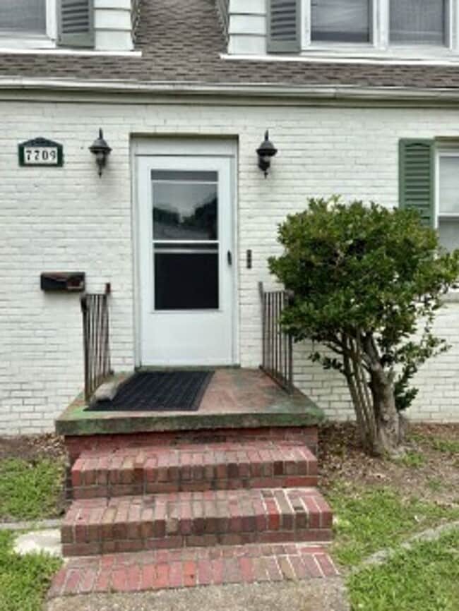 Photo - 7709 Castleton Pl Unidad CAS7709#1-MW