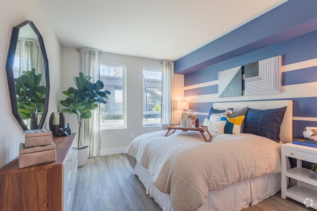 1BR, 1BA - 736 SF - Anton Aspire