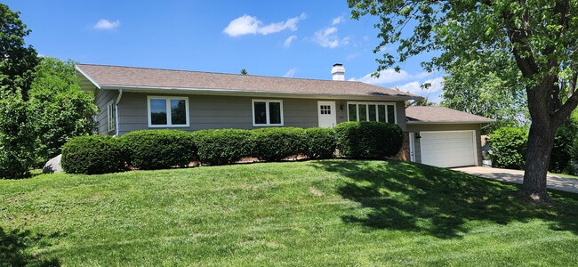 Building Photo - 1707 Miller Rd Rental