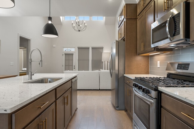 Photo - Feldspar Circle