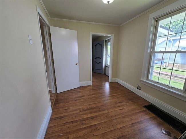 Photo - 1106 Bechtel St