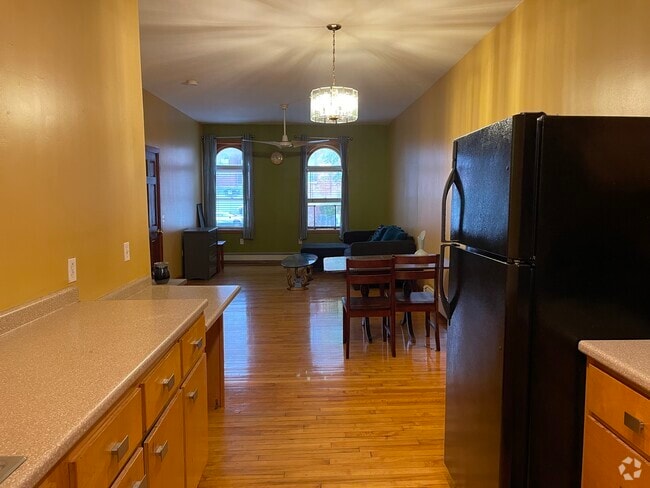 Building Photo - 829 N Salina St Unit #1 Rental