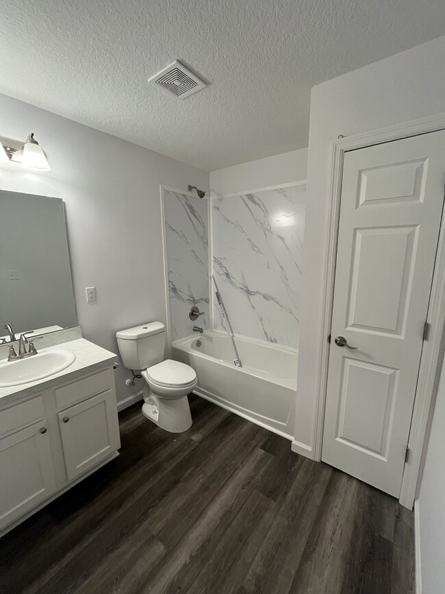 Photo - 135 Theodore St