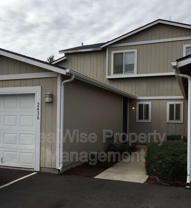 Building Photo - 2436 SW 23rd St Rental