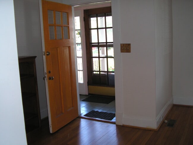 Photo - 1709 Hampton Blvd Unit 1