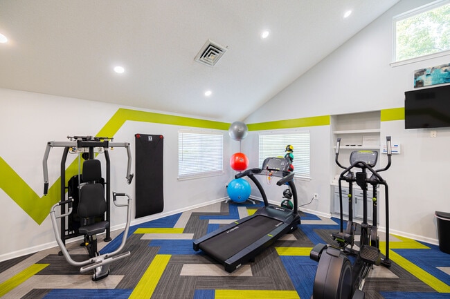 24/7 Fitness at The Oaks Apartments in Lincolnton, NC