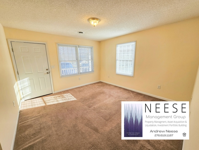 Photo - 640 Wyndale Rd