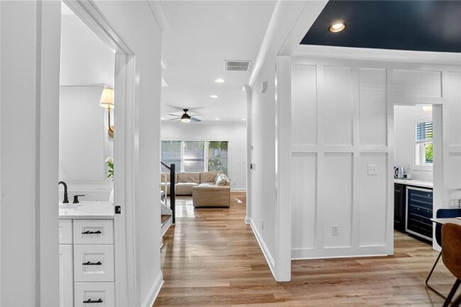 Photo - 1170 Moton Ave SW