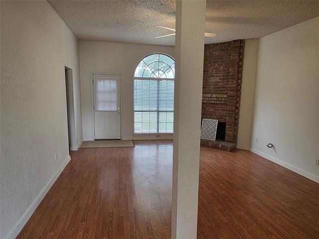 Photo - 4755 Hollow Tree Dr