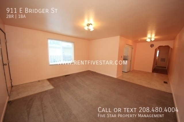 Photo - 911 E Bridger St