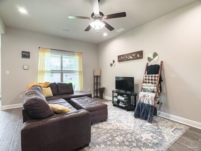 Photo - 12385 Another Way