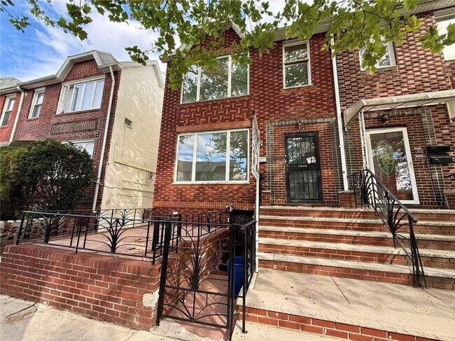 81 Bay 7th St Unidad 2
