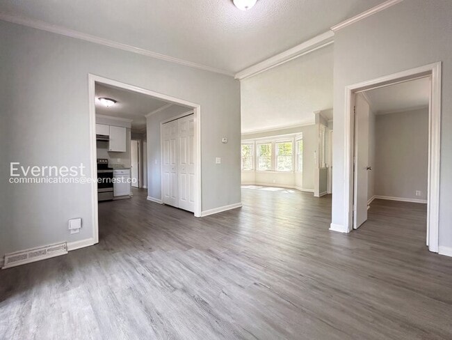 Photo - 1174 Alemeda Dr