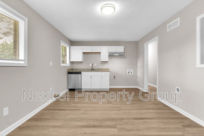 Photo - 8168 Ashbrook Dr