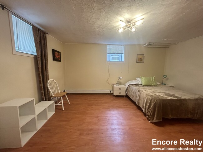 Photo - 20 Stedman St Unit #G