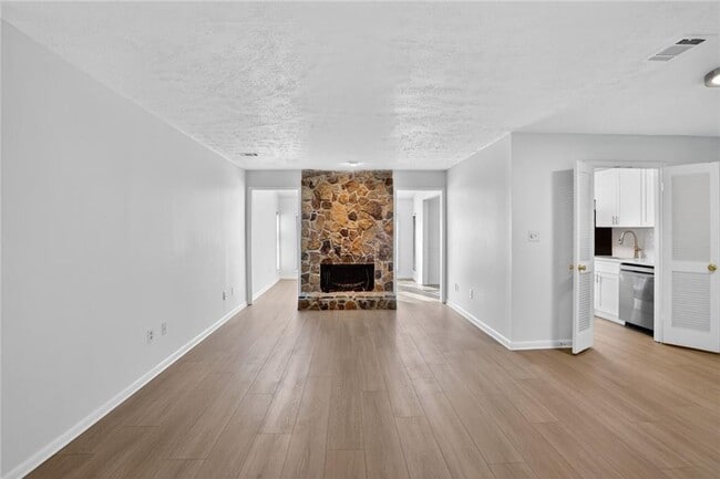 Photo - 8740 Roswell Rd Unit 9C