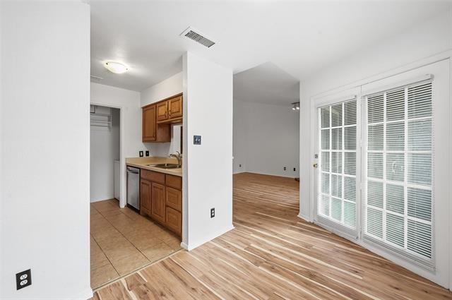 Photo - 1104 Riverchase Ln Unit 203