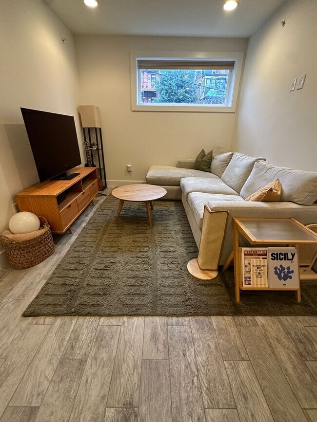 Photo - 1 Bedroom, 2 Bath Condo