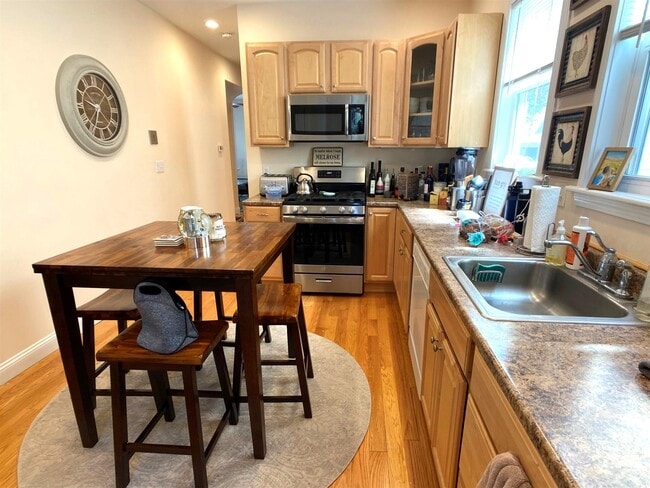 Photo - 20 Radcliffe Rd Apartments Unit 2