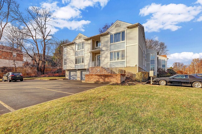 Photo - 2 Grand Ave Unit #2