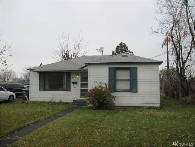 Front - 420 N Mattson Dr House