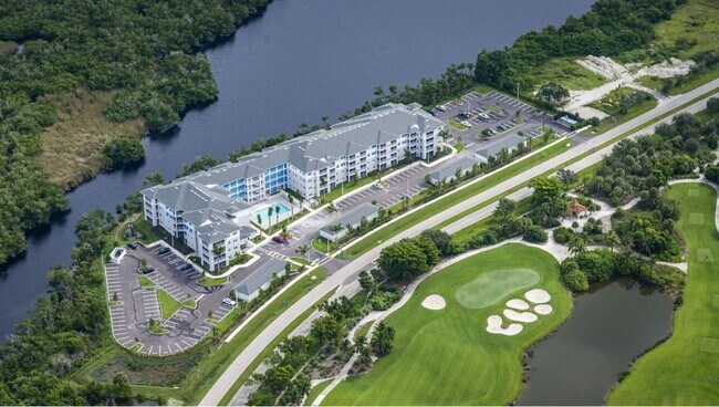 Photo - MainSail Apartments at Marco Shores