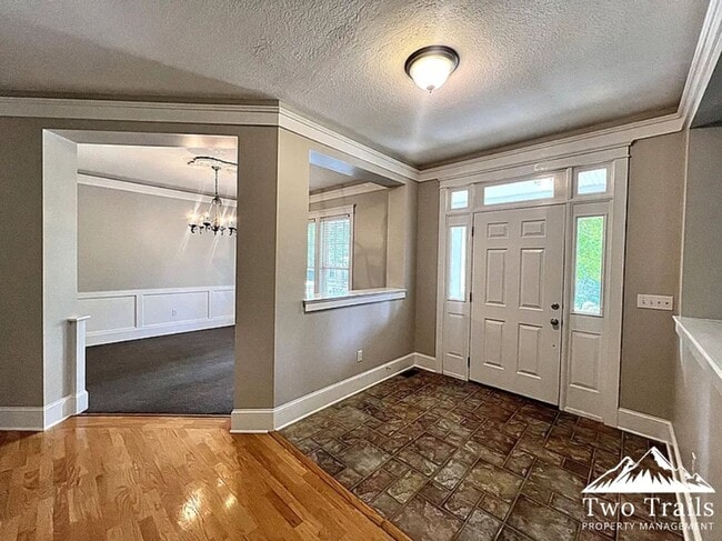 Photo - GORGEOUS 4 BED/2.5 BATH IN BILTMORE PARK