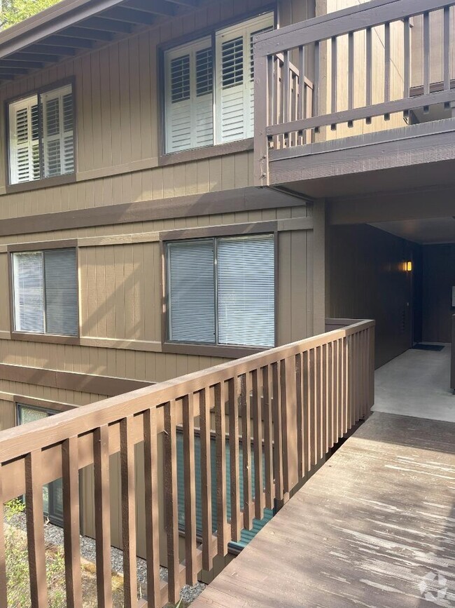 Building Photo - 3316 Brittan Ave Rental