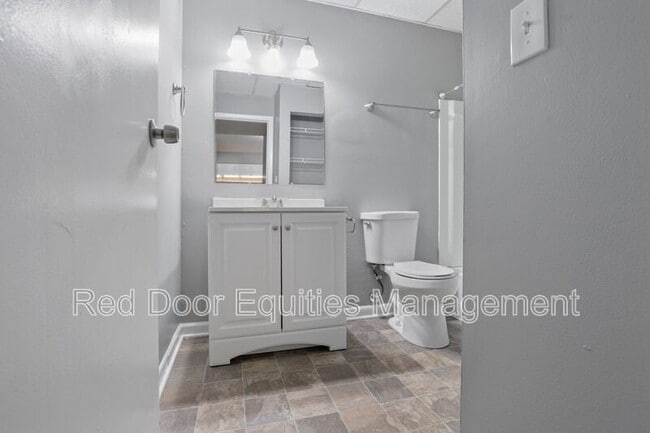 Photo - 123 Walnut St